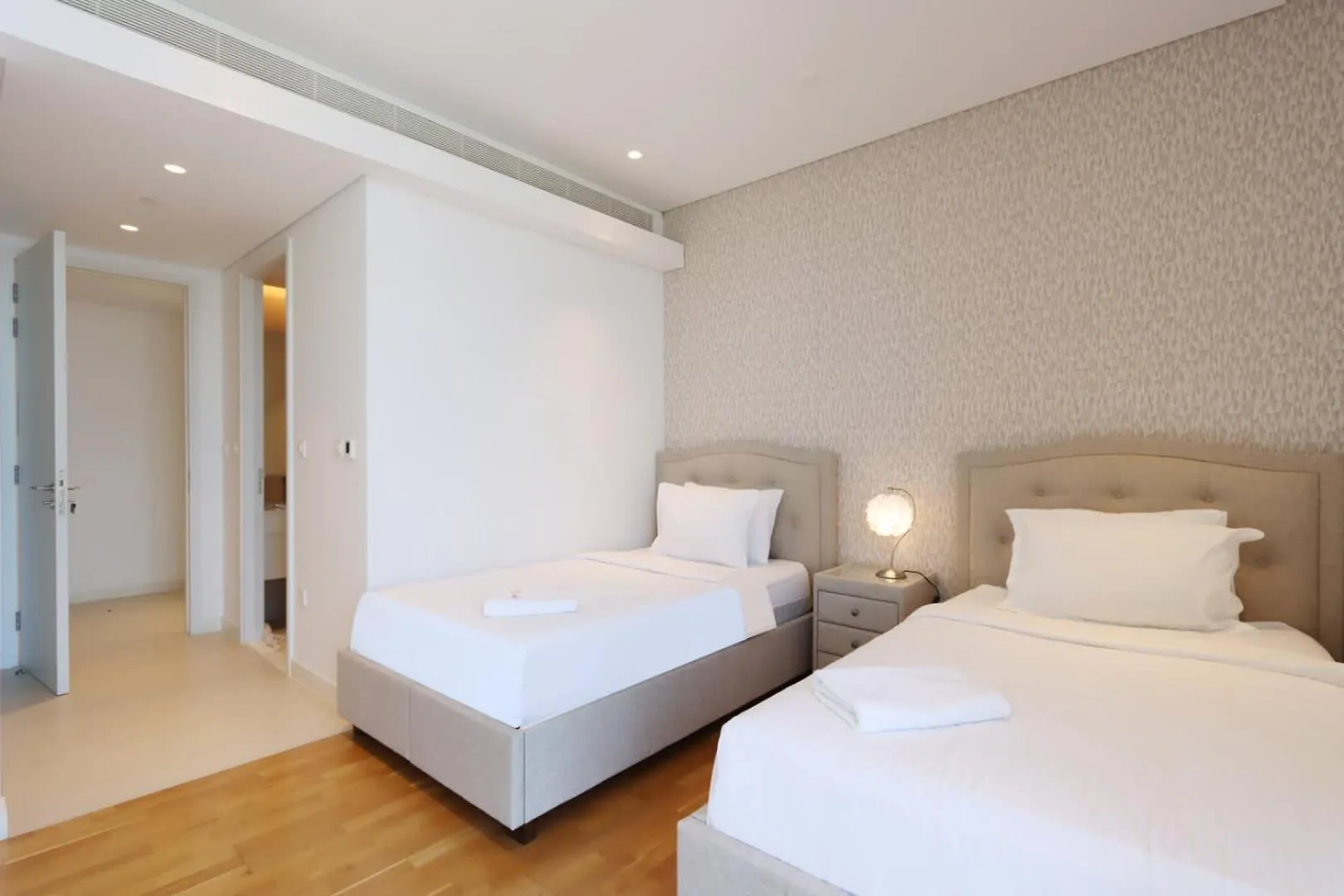 Livbnb-Ain Dubai Panorama Radiant 3Br Haven With Maid'S Room 0*,