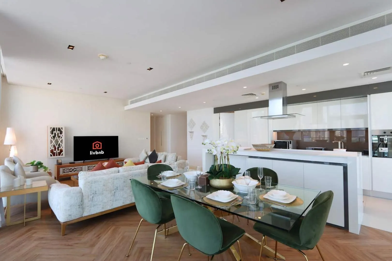 Livbnb-Ain Dubai Panorama Radiant 3Br Haven With Maid'S Room